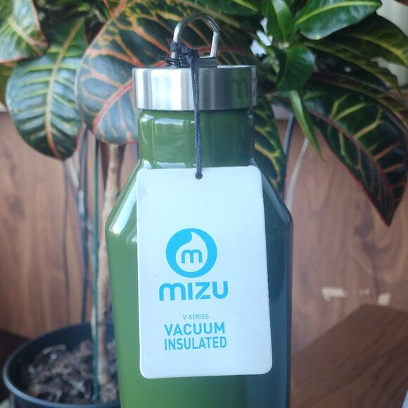 MIZU 27 OZ Stainless Steel Vacuum Insulated Bottle NWT - Picture 3 of 12